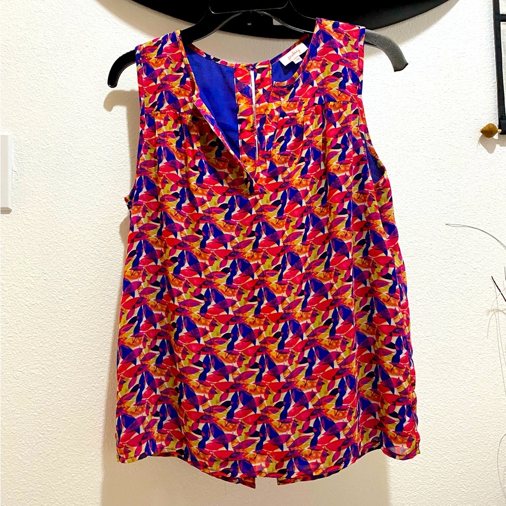 Pixley (Stitch Fix) Ladies Fuchsia Button Back Sleeveless Lined Top - NWOT - S
